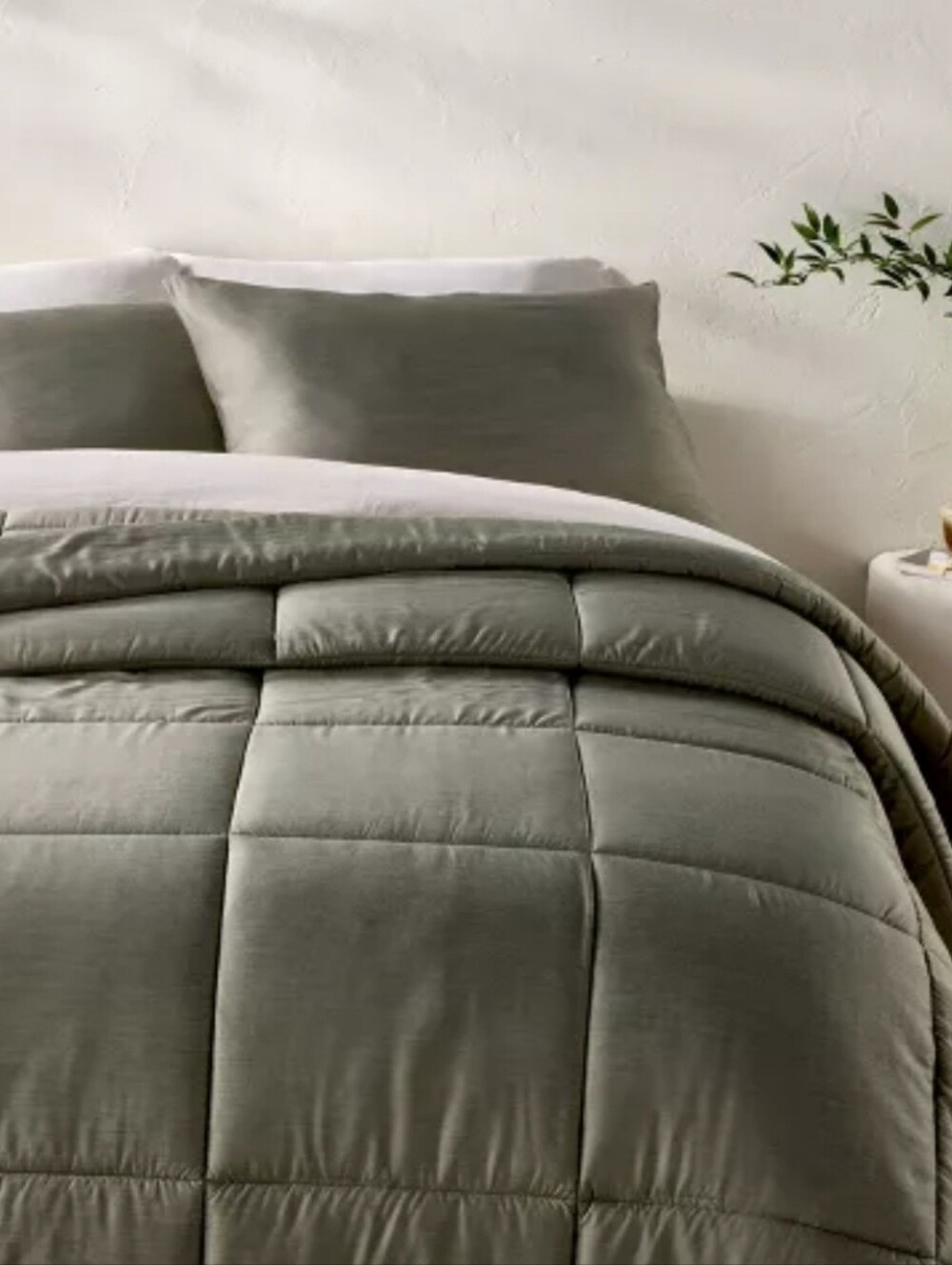 Casaluna NWT Full/Queen Rayon From Bamboo Comforter Set Olive Green